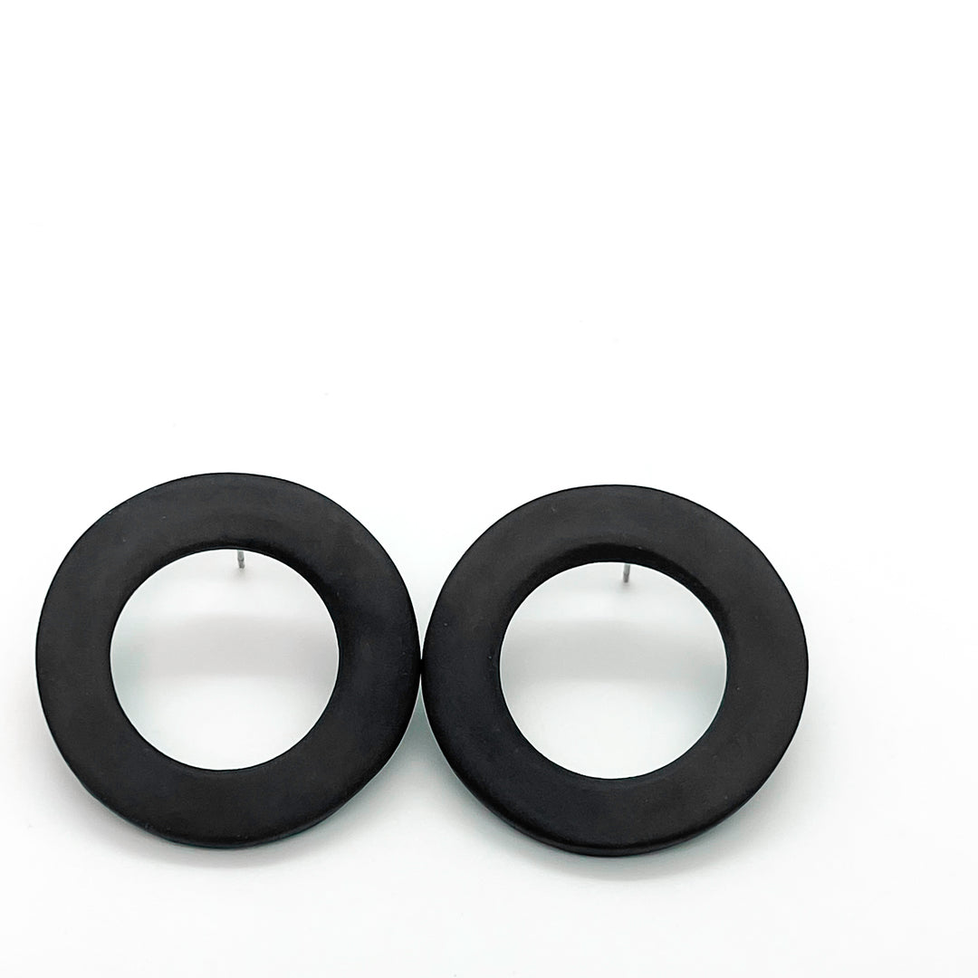 the LOOP stud | porcelain