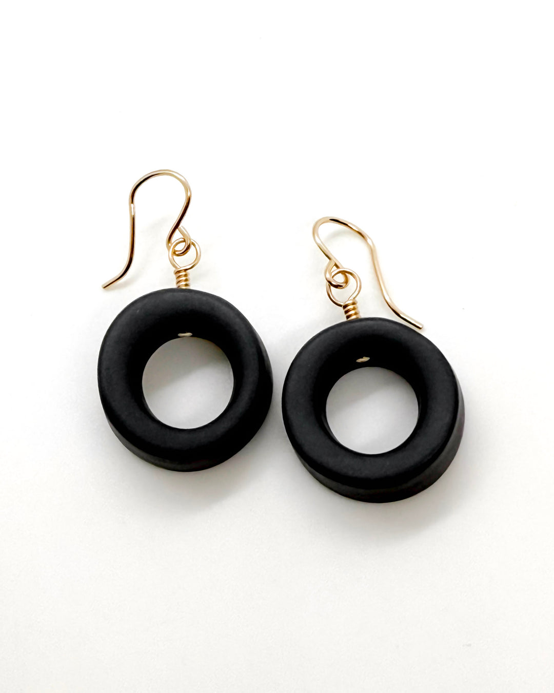 _the OONA dangle | black porcelain