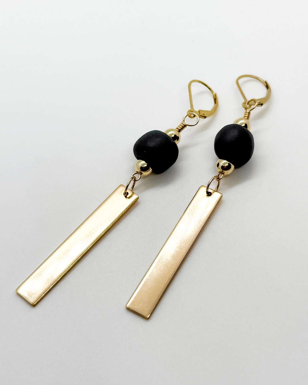 _the PILLAR bead dangle | black porcelain + gold