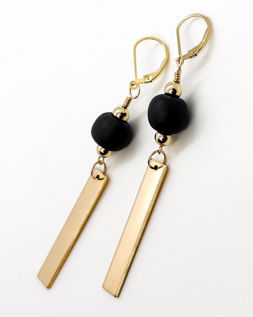 _the PILLAR bead dangle | black porcelain + gold