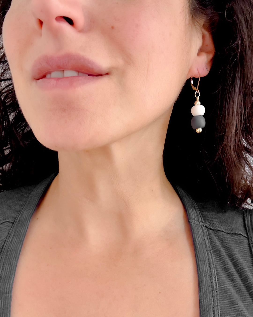 _the DUO bead dangle | black + natural porcelain