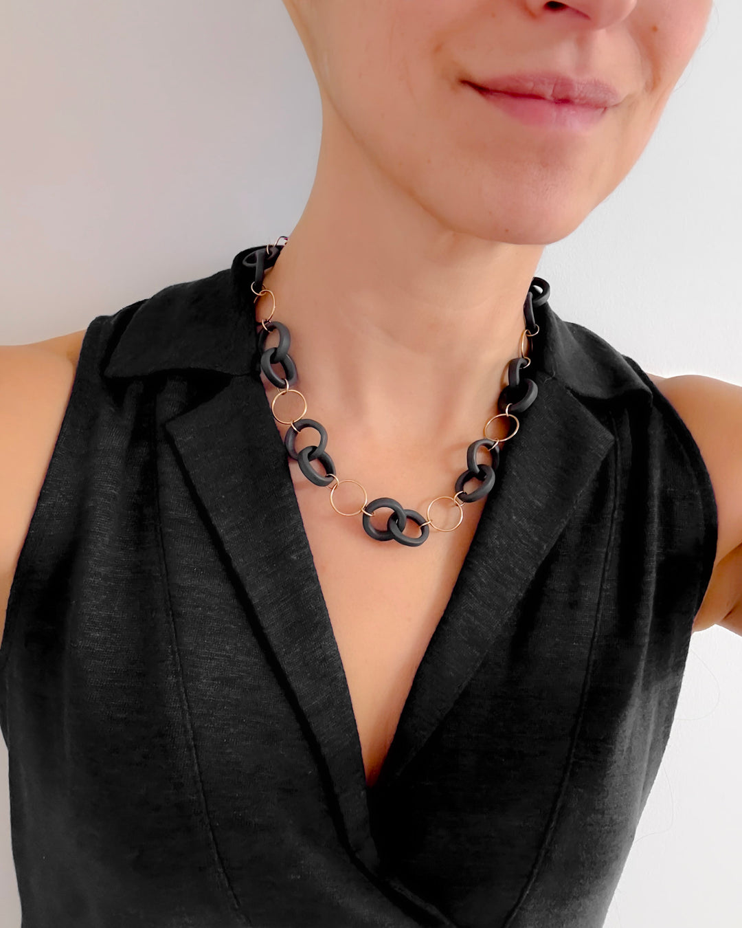 _the INTERLOCK COLLAR necklace | black porcelain + gold