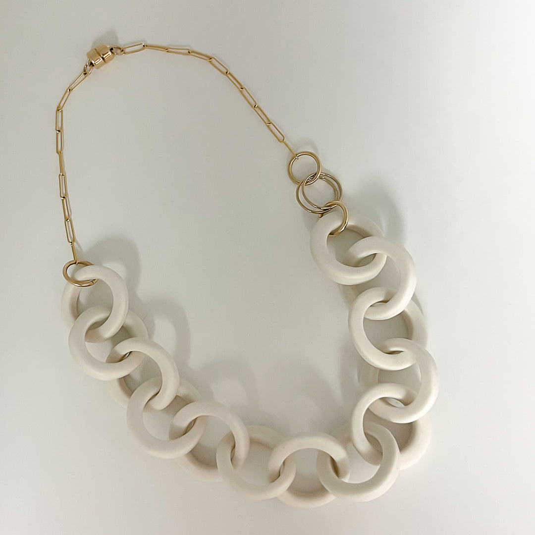 ALYA necklace | porcelain