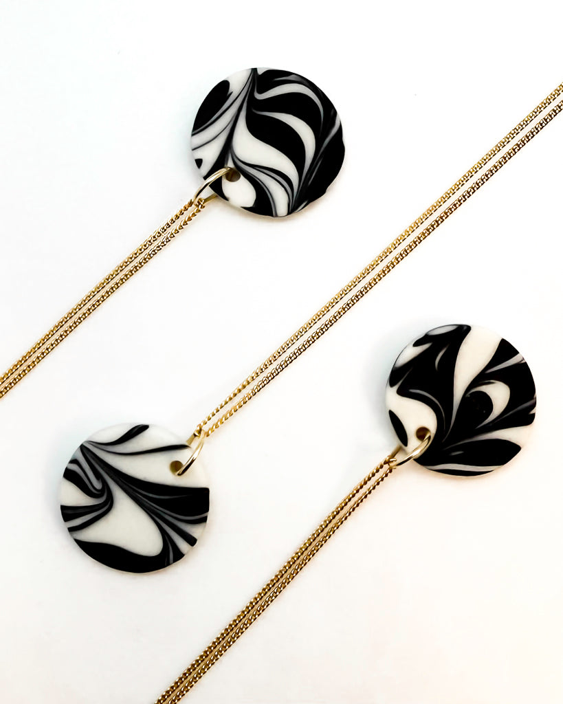 SIMPLICITY necklace | porcelain