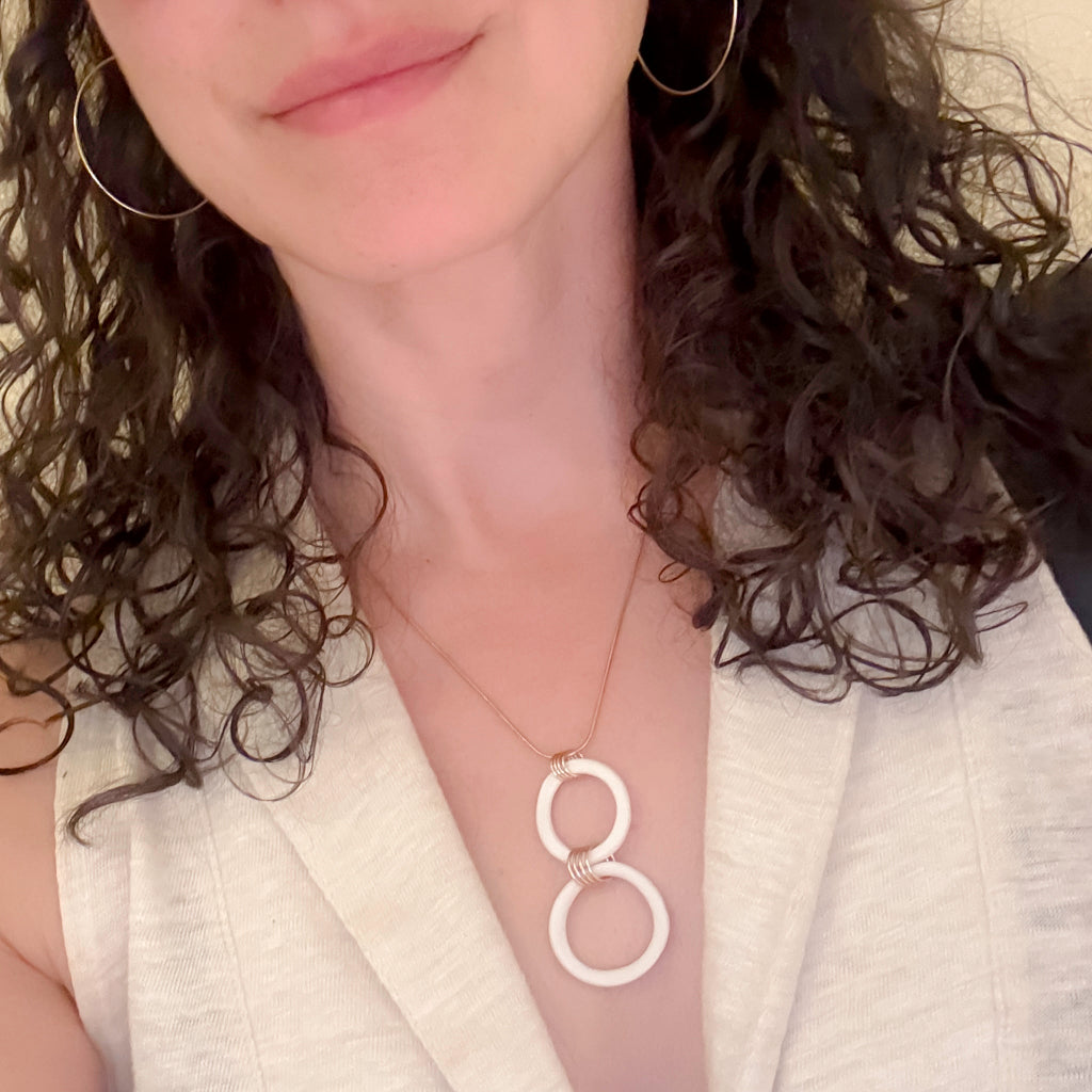HUIT necklace | porcelain