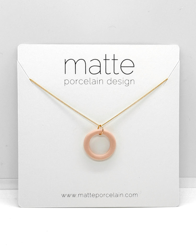 the MINI LOOP necklace | porcelain