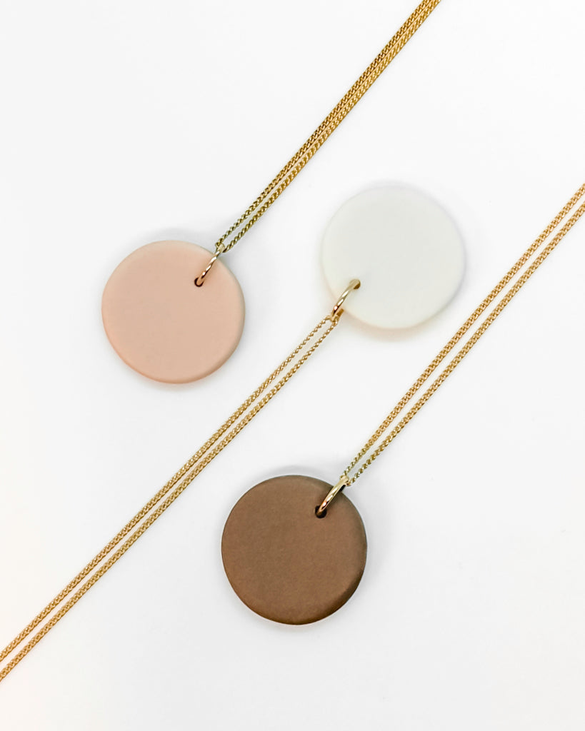 the SIMPLICITY necklace | porcelain