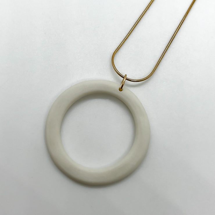 THE CIRCLE GAME necklace | porcelain