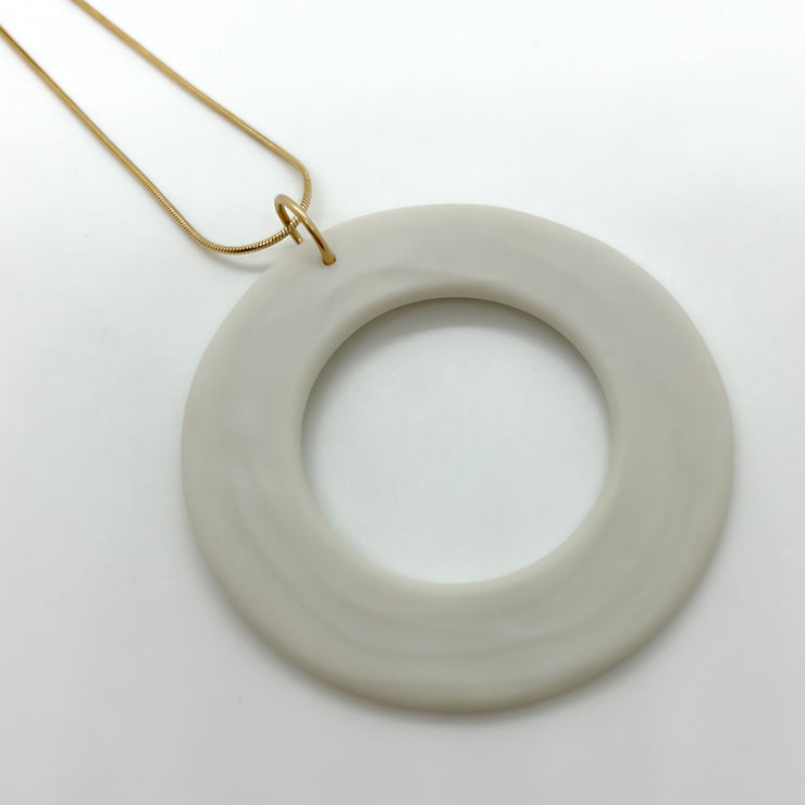 THE CIRCLE GAME necklace | porcelain