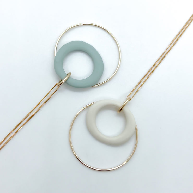 OVA VITA necklace | porcelain