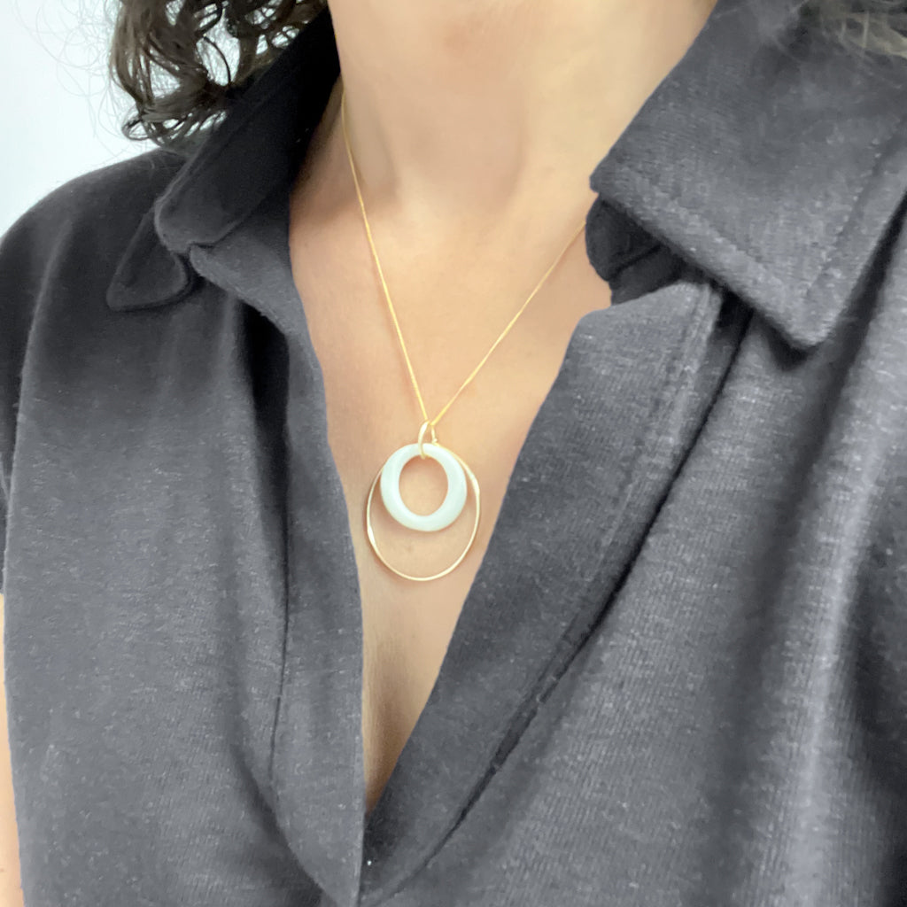 OVA VITA necklace | porcelain