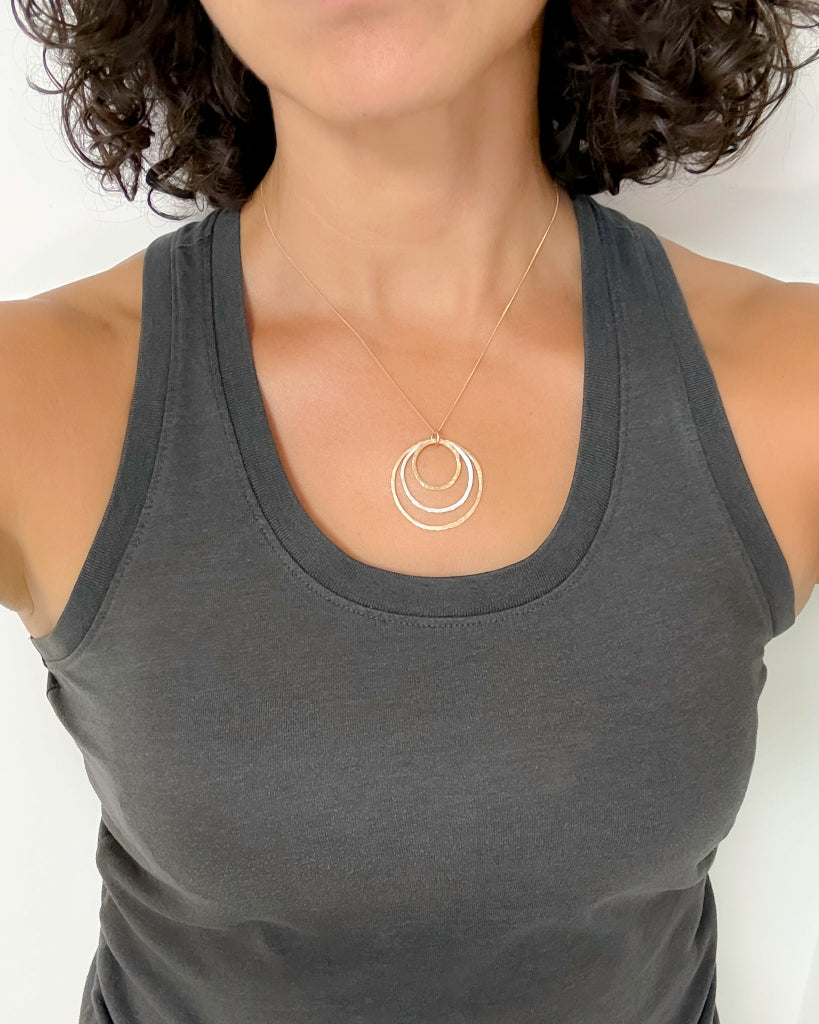 the CARYA necklace | mixed metal