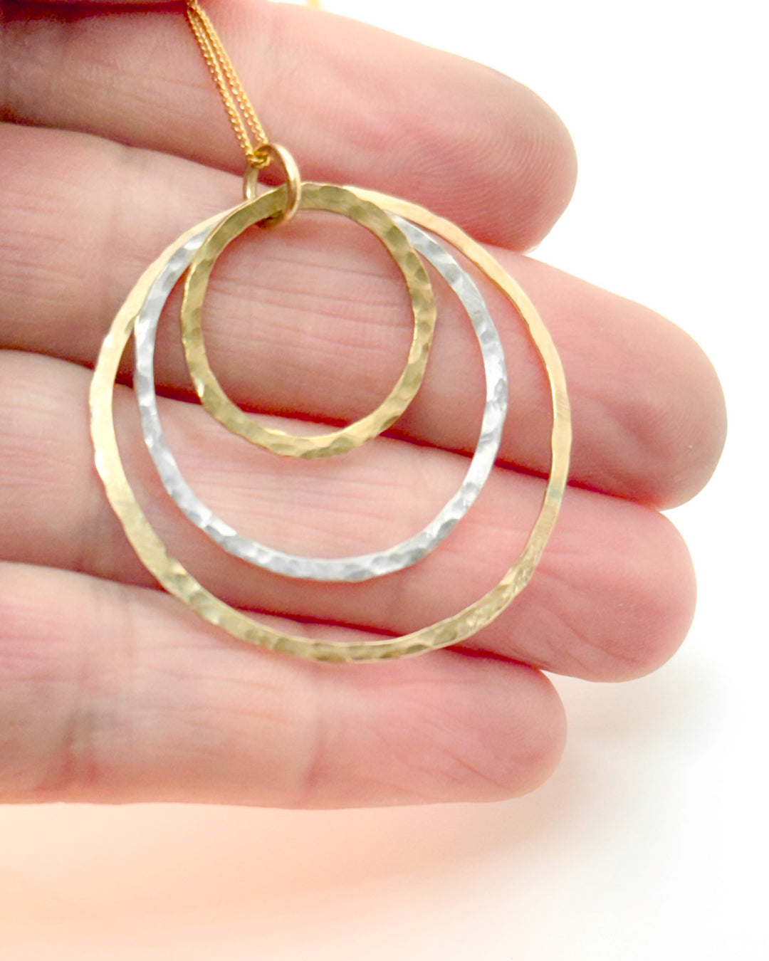 the CARYA necklace | mixed metal